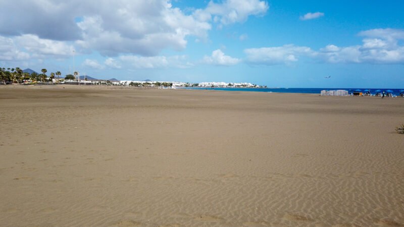 Playa de los Pocillos, Lanzaroten suurin hiekkaranta