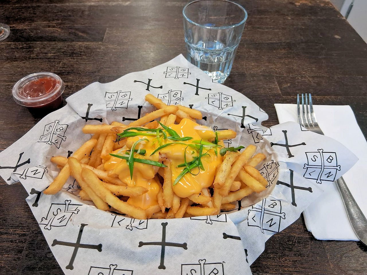 Sunnuntailounaalla Bonelessissa