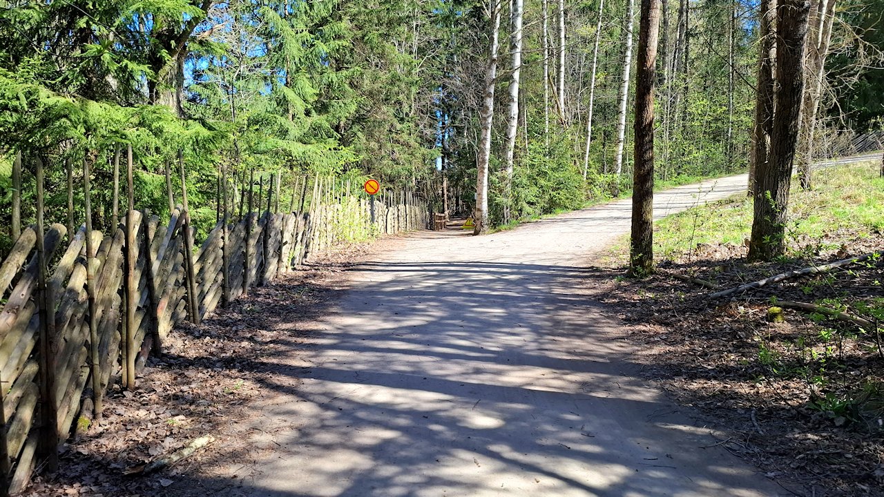 Luotopolulle siirtyminen kevätkävelyllä
